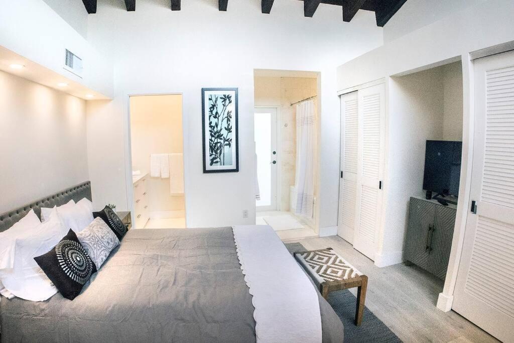 Villa At St. James Place “H”, Luxury, Pet Friendly Miami Kültér fotó